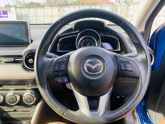 デミオ XDツーリング スマートキ AAC 横滑防止 ETC付き Aストップ LDWS 全席パワーウインドウ AUTOライト PS キーレスエントリー 禁煙 サイドエアバッグ DVD再生 衝突安全ボディ USB ABS(13枚目)