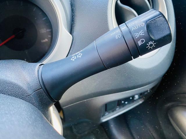 ジューク 15RX Vセレクション AUTOエアコン フルセグテレビ 車線逸脱警報システム 禁煙 ワンオ-ナ-車 横滑り防止機能 Bluetooth DVD再生機能 セキュリティーアラーム 衝突安全ボディ パワーウィンドウ AUX(7枚目)