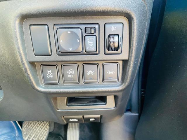 ジューク 15RX Vセレクション AUTOエアコン フルセグテレビ 車線逸脱警報システム 禁煙 ワンオ-ナ-車 横滑り防止機能 Bluetooth DVD再生機能 セキュリティーアラーム 衝突安全ボディ パワーウィンドウ AUX(8枚目)