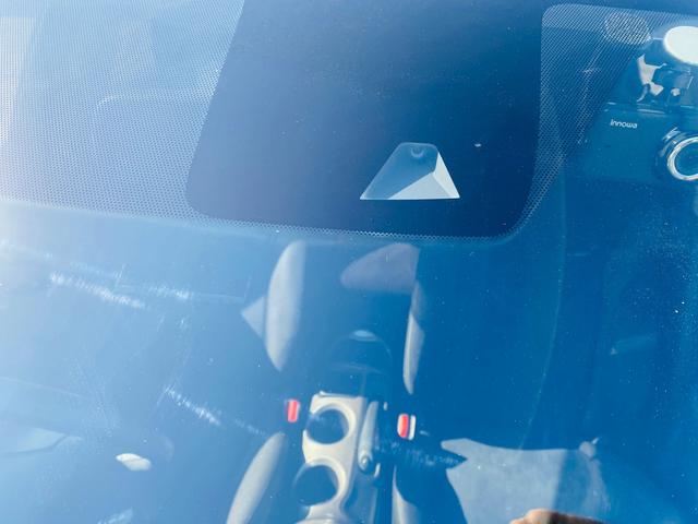 ジューク 15RX Vセレクション AUTOエアコン フルセグテレビ 車線逸脱警報システム 禁煙 ワンオ-ナ-車 横滑り防止機能 Bluetooth DVD再生機能 セキュリティーアラーム 衝突安全ボディ パワーウィンドウ AUX(44枚目)