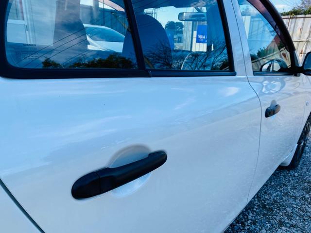 マーチ S グレードS 横滑防止装置 運転席助手席エアバック キーレス パワーウインド オートエアコン PS 運転席エアバッグ 衝突安全ボディ ABS(46枚目)