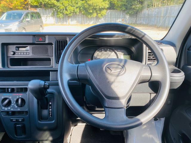 ハイゼットカーゴ デラックスリミテッド パワーウインド エアバッグ キーレスエントリー 禁煙車 AC 助手席エアバック ABS パワステ(9枚目)