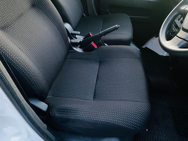 ハイゼットカーゴ デラックスリミテッド パワーウインド エアバッグ キーレスエントリー 禁煙車 AC 助手席エアバック ABS パワステ(19枚目)
