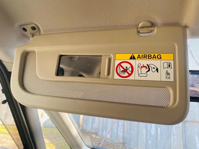 セレナ e-パワー XV ウォークスルー VDC ダブルエアコン フロントカメラ バックビューモニター 衝突安全ボディ 禁煙車 DVD再生 クルーズコントロール 3列シート ETC スマートキー SDナビ AUX キーレス(20枚目)