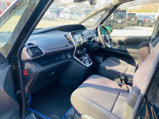 セレナ e-パワー XV ウォークスルー VDC ダブルエアコン フロントカメラ バックビューモニター 衝突安全ボディ 禁煙車 DVD再生 クルーズコントロール 3列シート ETC スマートキー SDナビ AUX キーレス(27枚目)