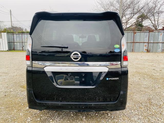 セレナ e-パワー XV ウォークスルー VDC ダブルエアコン フロントカメラ バックビューモニター 衝突安全ボディ 禁煙車 DVD再生 クルーズコントロール 3列シート ETC スマートキー SDナビ AUX キーレス(40枚目)