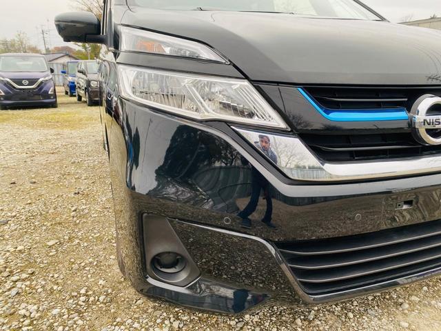 セレナ e-パワー XV ウォークスルー VDC ダブルエアコン フロントカメラ バックビューモニター 衝突安全ボディ 禁煙車 DVD再生 クルーズコントロール 3列シート ETC スマートキー SDナビ AUX キーレス(45枚目)