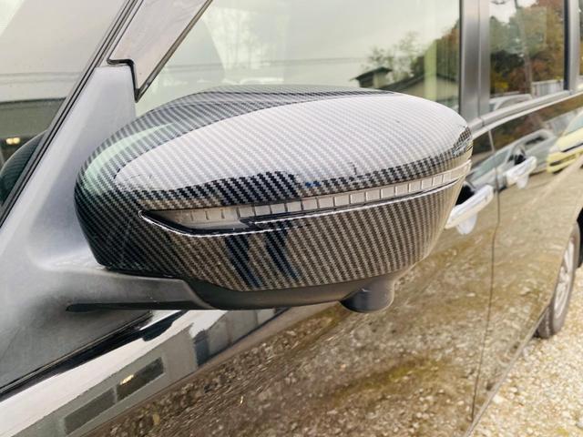 セレナ e-パワー XV ウォークスルー VDC ダブルエアコン フロントカメラ バックビューモニター 衝突安全ボディ 禁煙車 DVD再生 クルーズコントロール 3列シート ETC スマートキー SDナビ AUX キーレス(53枚目)