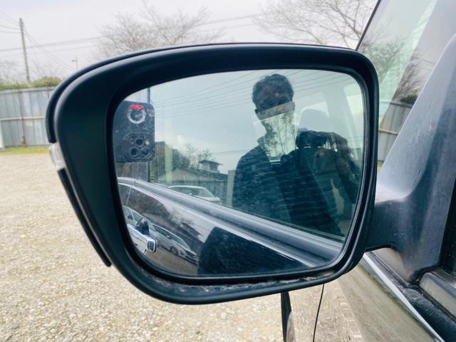 セレナ e-パワー XV ウォークスルー VDC ダブルエアコン フロントカメラ バックビューモニター 衝突安全ボディ 禁煙車 DVD再生 クルーズコントロール 3列シート ETC スマートキー SDナビ AUX キーレス(54枚目)