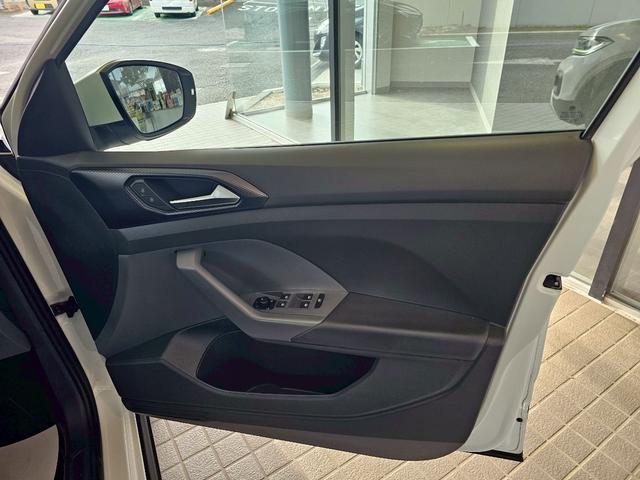 T-クロス TSI アクティブ 純正ナビ・プリクラッシュブレーキ・クルーズコントロール・バックモニター・ブラインドスポットモニター・Bluetooth接続・USB接続・ETC2.0・純正16インチアルミホイール(39枚目)