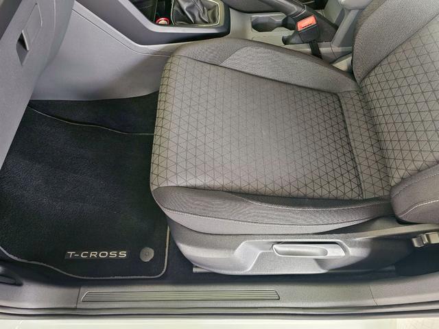T-クロス TSI アクティブ 純正ナビ・プリクラッシュブレーキ・クルーズコントロール・バックモニター・ブラインドスポットモニター・Bluetooth接続・USB接続・ETC2.0・純正16インチアルミホイール(41枚目)