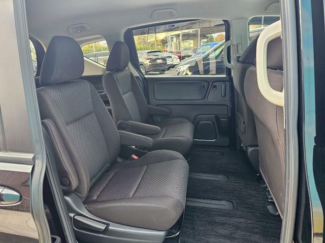 フリード Ｇ・ホンダセンシング　純正ナビ・バックモニター・オートクルーズコントロール・Ｂｌｕｅｔｏｏｔｈ接続・ＥＴＣ・ドライブレコーダー・ＴＶ・両側電動スライドドア・プッシュスタート・純正１５インチスチールホイール（7枚目）