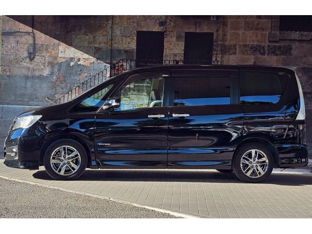 セレナ ライダー ブラックライン S-ハイブリッド 純正ナビ・後席モニター・アラウンドビューモニター・クルーズコントロール・Bluetooth接続・ETC・ドライブレコーダー・TV・100V電源・両側電動スライドドア・純正16インチアルミホイール(2枚目)