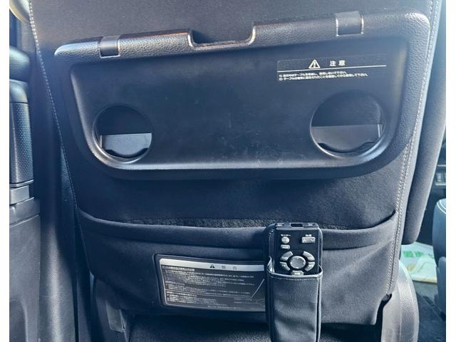 セレナ ライダー ブラックライン S-ハイブリッド 純正ナビ・後席モニター・アラウンドビューモニター・クルーズコントロール・Bluetooth接続・ETC・ドライブレコーダー・TV・100V電源・両側電動スライドドア・純正16インチアルミホイール(38枚目)