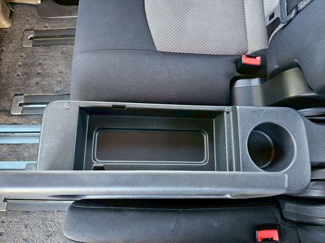 セレナ ライダー ブラックライン S-ハイブリッド 純正ナビ・後席モニター・アラウンドビューモニター・クルーズコントロール・Bluetooth接続・ETC・ドライブレコーダー・TV・100V電源・両側電動スライドドア・純正16インチアルミホイール(39枚目)