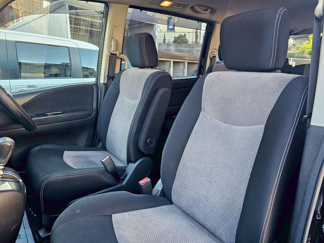 セレナ ライダー ブラックライン S-ハイブリッド 純正ナビ・後席モニター・アラウンドビューモニター・クルーズコントロール・Bluetooth接続・ETC・ドライブレコーダー・TV・100V電源・両側電動スライドドア・純正16インチアルミホイール(51枚目)