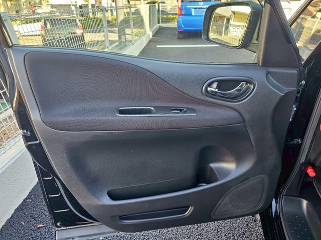 セレナ ライダー ブラックライン S-ハイブリッド 純正ナビ・後席モニター・アラウンドビューモニター・クルーズコントロール・Bluetooth接続・ETC・ドライブレコーダー・TV・100V電源・両側電動スライドドア・純正16インチアルミホイール(52枚目)