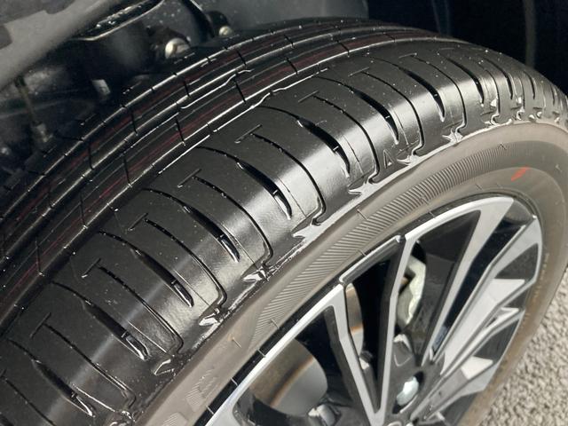 タント カスタムＲＳ　当社デモカー販売・ナビアップグレードパッケージ車／バックカメラ／フロアマット付／ターボ／両側パワスライドドア／運転席シートヒーター／オートライト／アルミホイール／キーフリー　エマージェンシーブレーキ（17枚目）