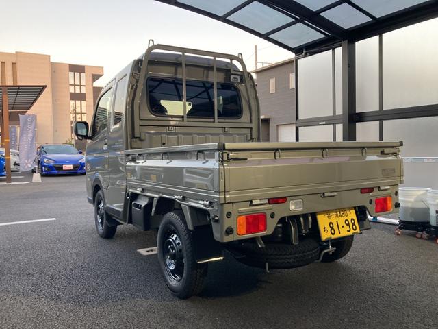 スーパーキャリイ Xリミテッド 届出済未使用車-パートタイム4WD/オートライト/AC/アイドリングストップ/デュアルカメラブレーキ/バックセンサー 電格式ミラー(7枚目)