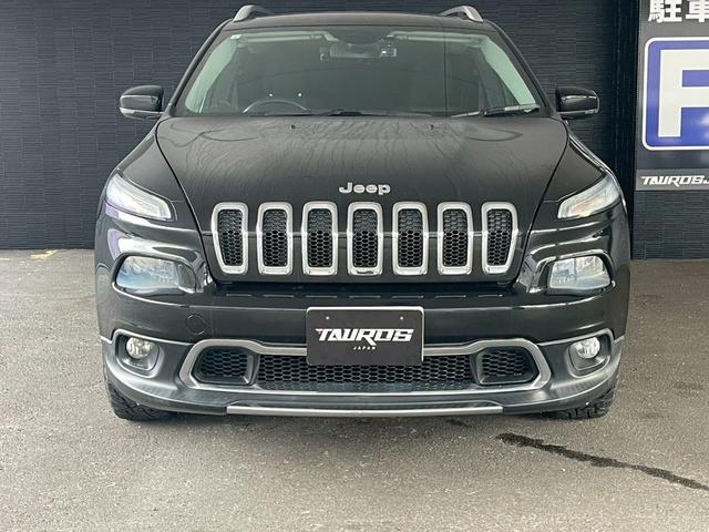 ジープ・チェロキー ロンジチュード　ロンジチュード（５名）純正ナビ・ＴＶ・純正１７インチアルミホイール・ＥＴＣ・ルーフレール・ＨＩＤ・レベライザー・社外デジタルインナーミラー（10枚目）