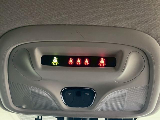 ジープ・チェロキー ロンジチュード　ロンジチュード（５名）純正ナビ・ＴＶ・純正１７インチアルミホイール・ＥＴＣ・ルーフレール・ＨＩＤ・レベライザー・社外デジタルインナーミラー（36枚目）