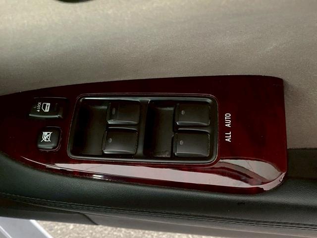 マークＸ ２５０Ｇ　マークＸ・ＧＲＸ１２０ＥＴＣ・ナビゲーション・エアコン付き！なので、快適に運転できます！詳細はスタッフまで問い合わせください（28枚目）