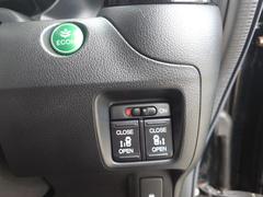 ����ҤȤĤǥɥ������ץ󡣡ڥ�󥢥������ξ¦�ѥ���饤�ɥɥ���ξ�꤬�դ����äƤ��Ƥ⡢�����å��ҤȤĤǥ��饤�ɥɥ�����ư�������ư�����ץ󤷤ޤ��� 6