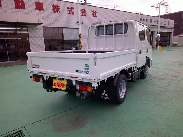 キャンター 　３．０ＤＴ　ダブルキャブ　新型　２ｔ積載　全低床　６ＡＴ　６人乗り　リアカメラ　車両総重量４６８０ｋｇ　リアエアコン　ヒルスタートアシスト　ＥＳＰ　ＬＥＤライト　ＬＥＤフォグランプ　左側電動格納ミラー（12枚目）