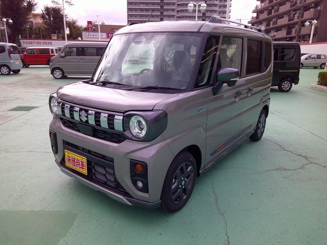 スペーシアギア ハイブリッドＸＺ　届出済未使用車　全方位モニター付９インチメモリーナビゲーション　ＣＶＴ　スズキセーフティサポート　後席両側パワースライドドア　運転席、助手席シートヒーター　ＬＥＤヘッドランプ　ＬＥＤフォグランプ（2枚目）
