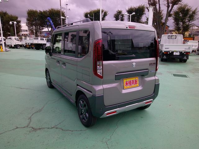 スペーシアギア ハイブリッドＸＺ　届出済未使用車　全方位モニター付９インチメモリーナビゲーション　ＣＶＴ　スズキセーフティサポート　後席両側パワースライドドア　運転席、助手席シートヒーター　ＬＥＤヘッドランプ　ＬＥＤフォグランプ（5枚目）