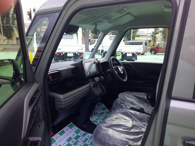 スペーシアギア ハイブリッドＸＺ　届出済未使用車　全方位モニター付９インチメモリーナビゲーション　ＣＶＴ　スズキセーフティサポート　後席両側パワースライドドア　運転席、助手席シートヒーター　ＬＥＤヘッドランプ　ＬＥＤフォグランプ（12枚目）