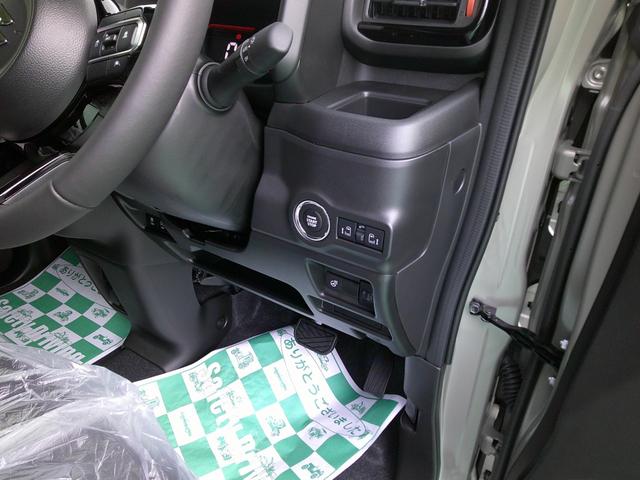 スペーシアギア ハイブリッドＸＺ　届出済未使用車　全方位モニター付９インチメモリーナビゲーション　ＣＶＴ　スズキセーフティサポート　後席両側パワースライドドア　運転席、助手席シートヒーター　ＬＥＤヘッドランプ　ＬＥＤフォグランプ（17枚目）