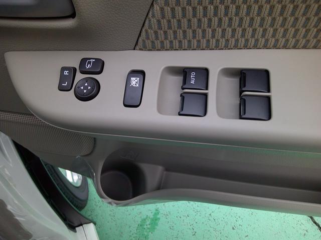 エブリイワゴン ＰＺターボスペシャル　ハイルーフ　ＣＶＴ　ナビ・ＴＶ　届出済未使用車　後席両側パワースライドドア　オートステップ　ＬＥＤヘッドランプ　フォグランプ　スズキセーフティサポート　ＥＳＰ　オートライト　シートヒーター（19枚目）