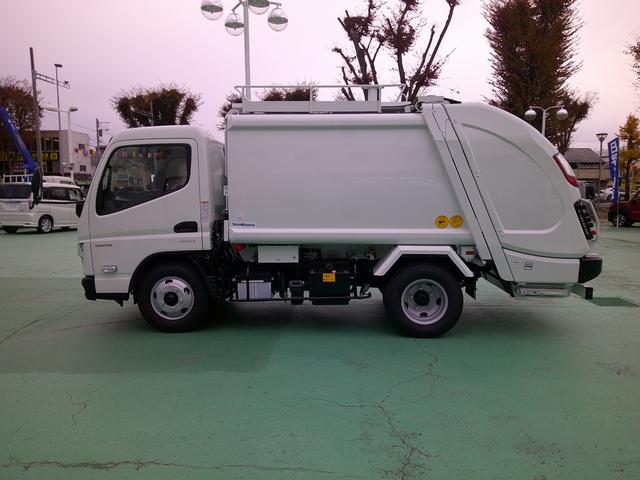 キャンター 　３．０ＤＴ　新明和製　圧縮式　塵芥車　Ｇ－ＰＸ　４．６立米　２．３ｔ積載　５ＭＴ　リアカメラ　ＥＺＧＯ　ＥＳＰ　左側電動格納ミラー　ＬＥＤライト（5枚目）