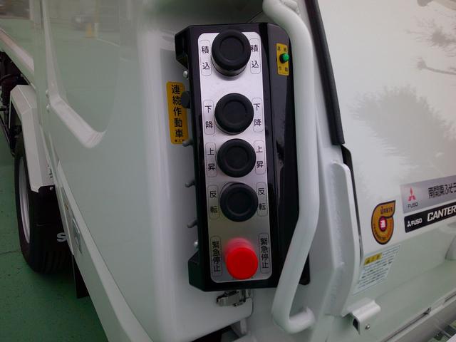 キャンター 　３．０ＤＴ　新明和製　圧縮式　塵芥車　Ｇ－ＰＸ　４．６立米　２．３ｔ積載　５ＭＴ　リアカメラ　ＥＺＧＯ　ＥＳＰ　左側電動格納ミラー　ＬＥＤライト（14枚目）