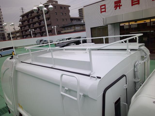 キャンター 　３．０ＤＴ　新明和製　圧縮式　塵芥車　Ｇ－ＰＸ　４．６立米　２．３ｔ積載　５ＭＴ　リアカメラ　ＥＺＧＯ　ＥＳＰ　左側電動格納ミラー　ＬＥＤライト（22枚目）
