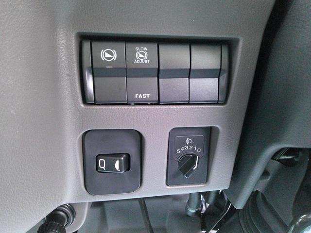 キャンター 　３．０ＤＴ　新明和製　圧縮式　塵芥車　Ｇ－ＰＸ　４．６立米　２．３ｔ積載　５ＭＴ　リアカメラ　ＥＺＧＯ　ＥＳＰ　左側電動格納ミラー　ＬＥＤライト（43枚目）