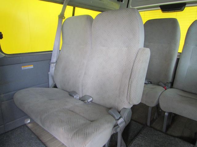 キャラバンコーチ ＧＸ　メモリーナビ　バックカメラ　フルセグＴＶ（16枚目）