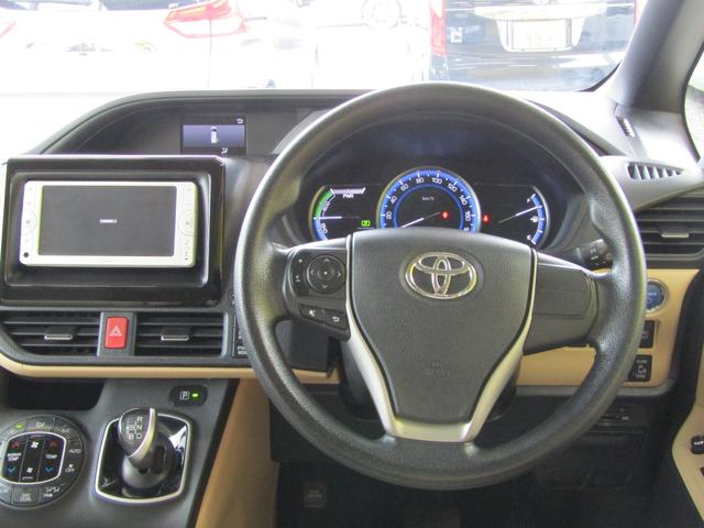 ノア ハイブリッドＸ　両側オートスライド　メモリーナビ　バックカメラ（12枚目）