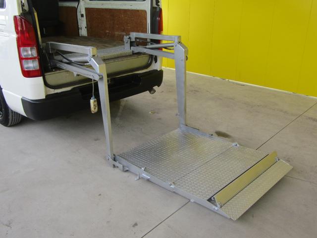 ハイエースバン ロングＤＸ　キーレス　ＥＴＣ　修復無し（18枚目）