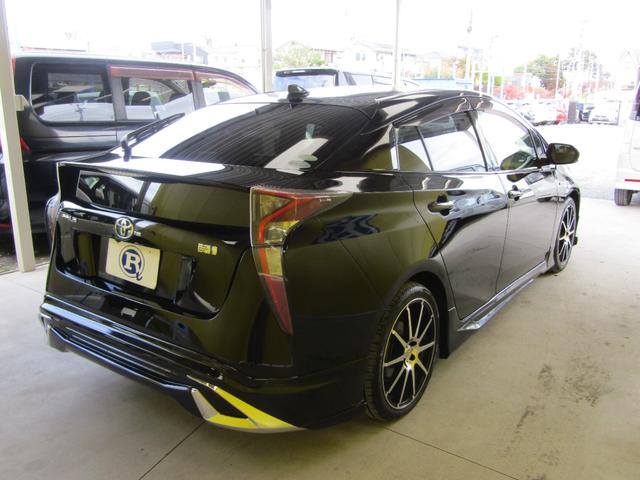 プリウス Ｓ　フルエアロ　メモリーナビ　バックカメラ（10枚目）