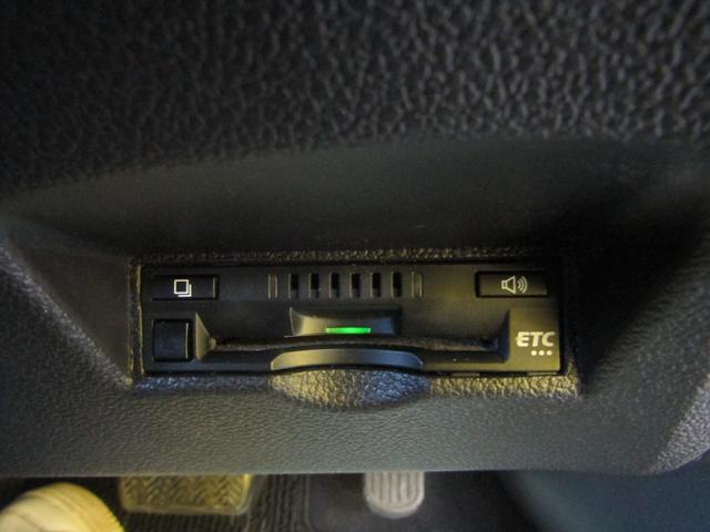 プリウス Ｓ　フルエアロ　メモリーナビ　バックカメラ（19枚目）