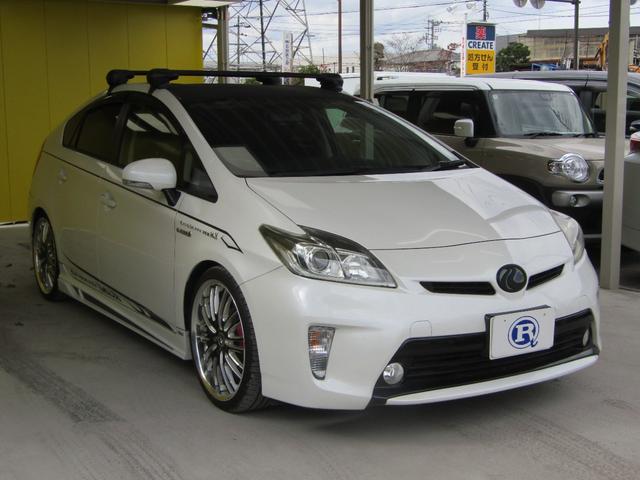 プリウス Ｓ　ＴＥＩＮ車高調　フルエアロ　メモリーナビ（9枚目）