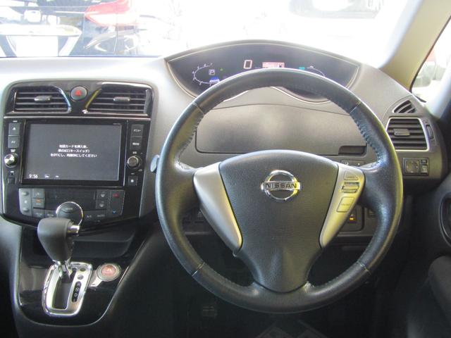 セレナ ハイウェイスターＳ－ＨＶアドバンスドセーフティパック　両側オートスライド　ブレーキサポート（12枚目）