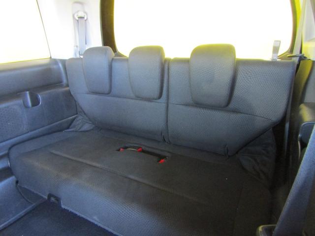 ステップワゴンスパーダ Ｚ　インターナビセレクション　ＨＤＤナビ　両側オートスライド（16枚目）