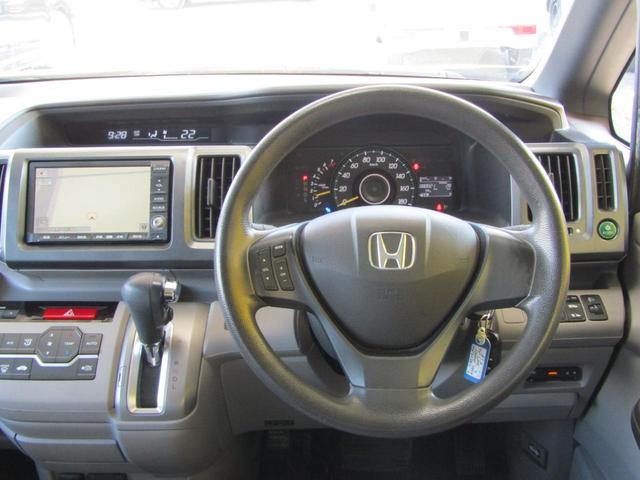 ステップワゴン G Lパッケージ HDDナビ バックカメラ 両側オートスライド(13枚目)