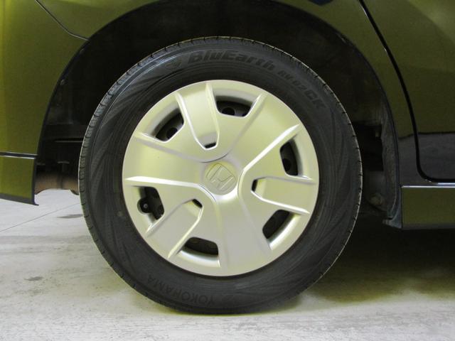 フリードハイブリッド ジャストセレクション 両側オートスライド ハーフレザーシート(19枚目)