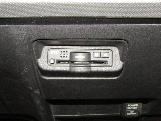 フリードハイブリッド ジャストセレクション 両側オートスライド ハーフレザーシート(22枚目)