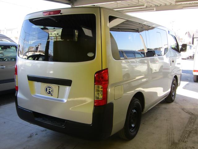 ＮＶ３５０キャラバンワゴン ＤＸ　ワンオーナー　バックカメラ　キーレス（11枚目）