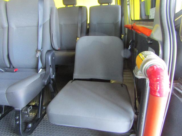 ＮＶ３５０キャラバンワゴン ＤＸ　ワンオーナー　バックカメラ　キーレス（18枚目）